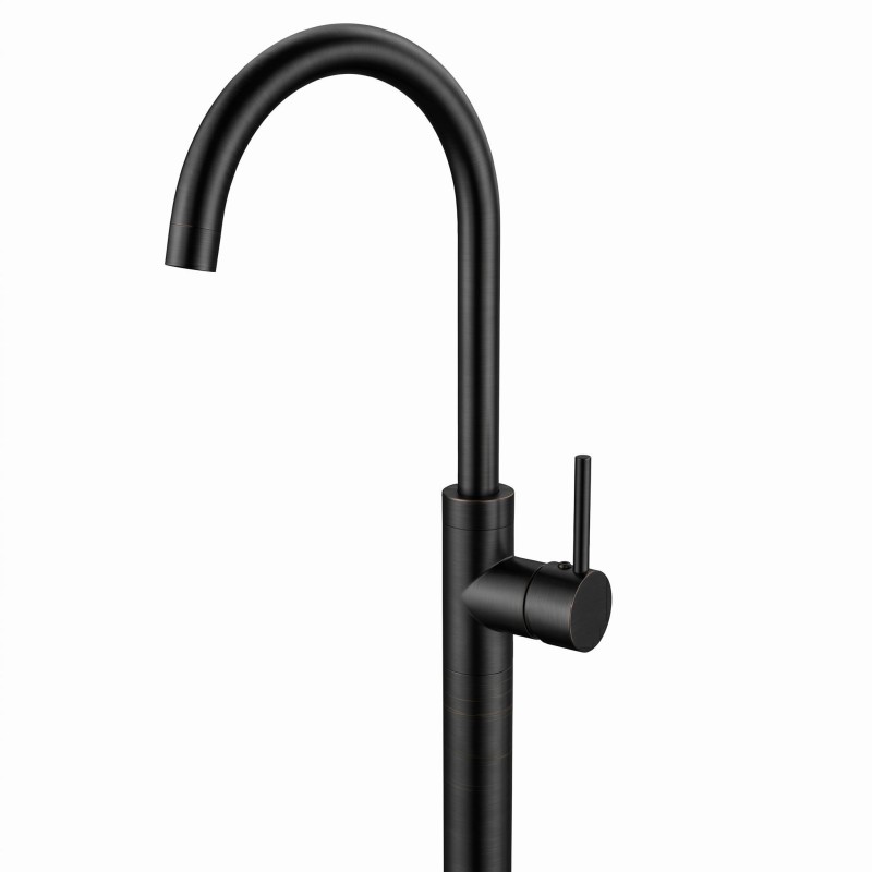 Wie verbessert eine bodenstehende Duscharmatur das moderne Badezimmerdesign und das Benutzererlebnis?